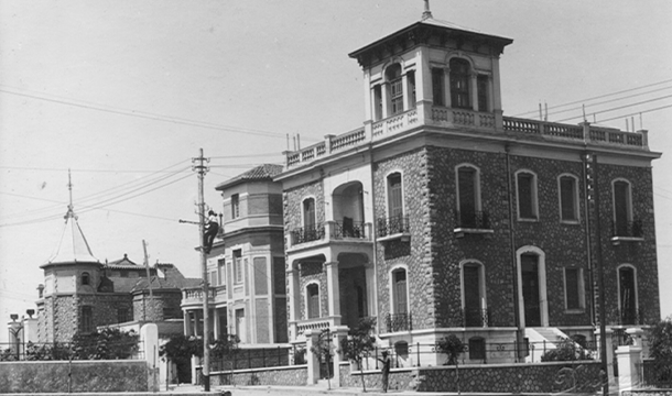 Παλαιό Φάληρο – Αμερικανικό Κολλέγιο Θηλέων